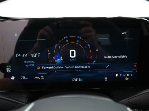 Used 2025 Chevrolet Equinox LT image 19