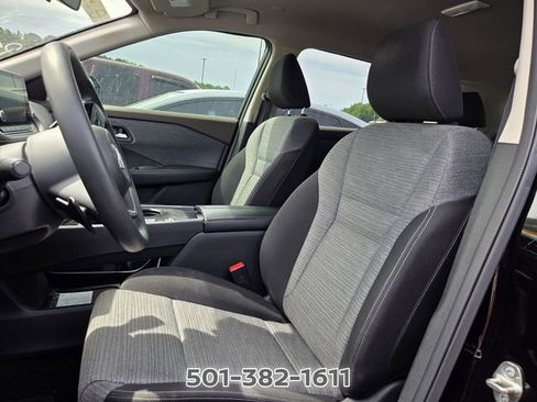 Used 2023 Nissan Rogue SV FWD image 7