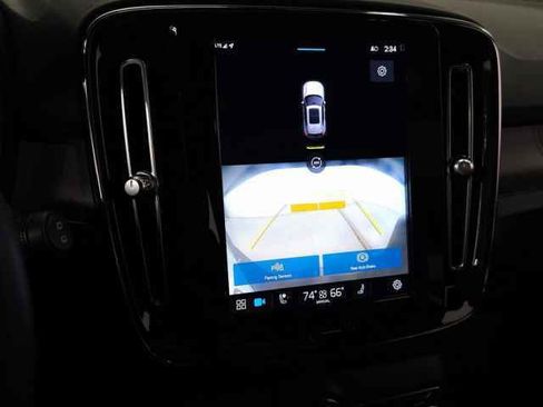 Certified 2023 Volvo XC40 Recharge Ultimate w/ Protection Package Premier image 30