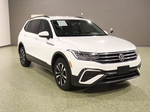 Used 2022 Volkswagen Tiguan S image 1