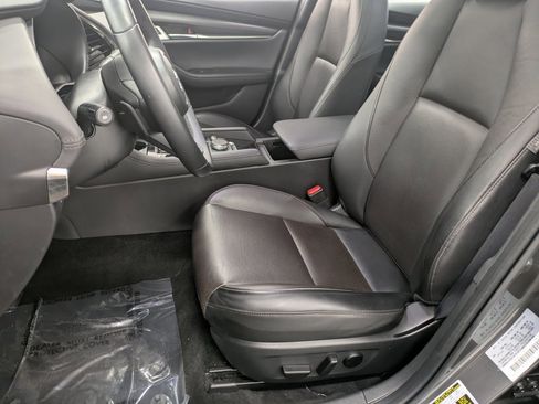 Used 2021 MAZDA MAZDA3 s image 10