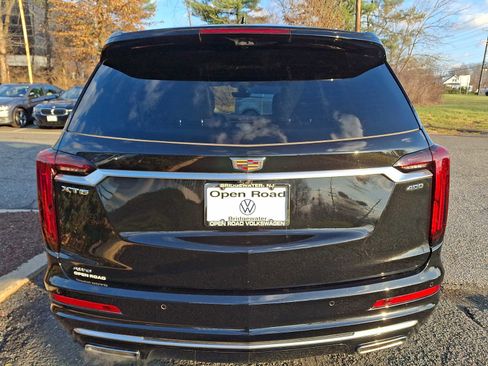 Used 2023 Cadillac XT6 Premium Luxury w/ Technology Package image 4