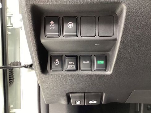 Used 2022 Nissan Rogue Sport SL AWD/4WD image 13
