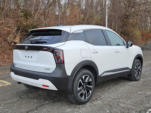 New 2026 Nissan Kicks SV image 6