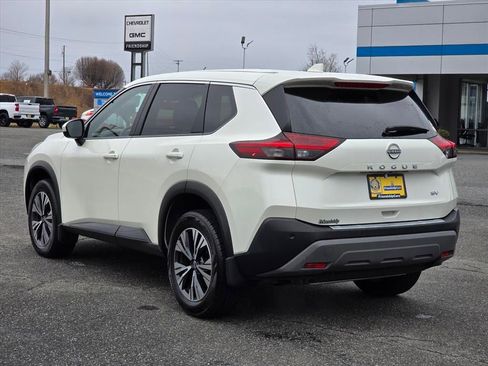 Used 2023 Nissan Rogue SV image 24