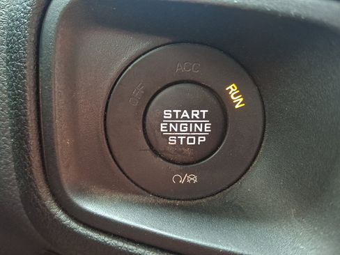 Used 2024 Jeep Wrangler Unlimited Sport AWD/4WD image 23