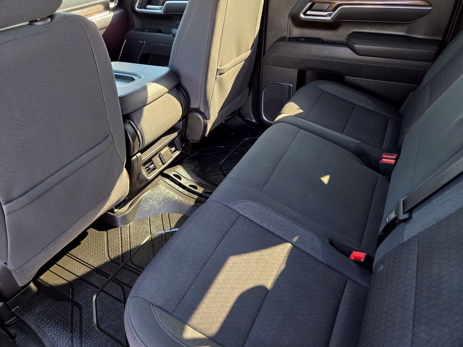Used 2025 Chevrolet Silverado 1500 LT w/ Texas Edition Plus RWD image 28