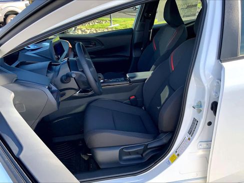 New 2026 Toyota Prius Plug-In Hybrid image 9