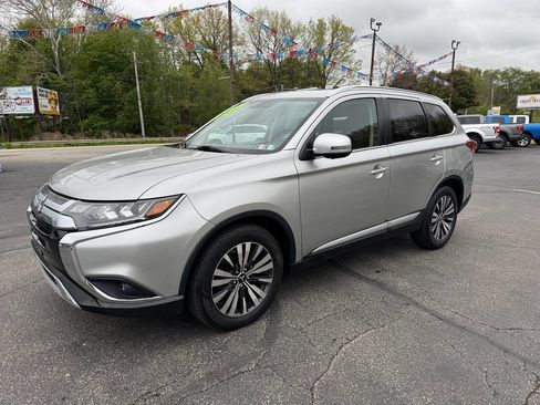 Used 2019 Mitsubishi Outlander SEL AWD/4WD image 4