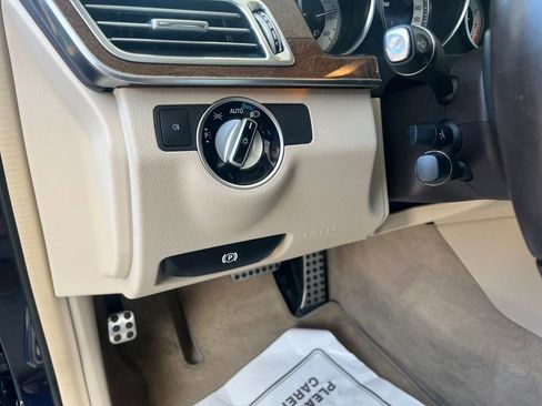 Used 2014 Mercedes-Benz E 350 Sedan image 22