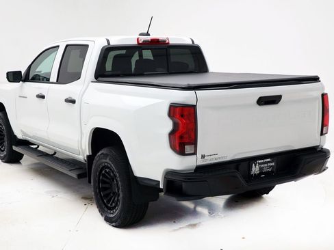 Used 2024 Chevrolet Colorado W/T w/ WT Convenience Package image 7