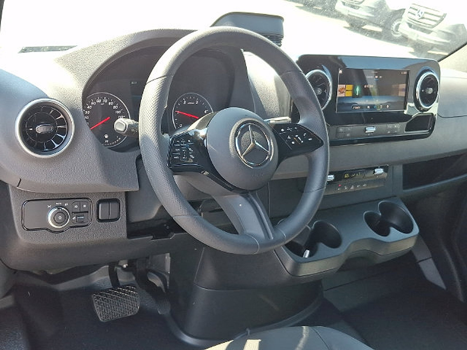 Used 2026 Mercedes-Benz Sprinter 2500 image 11