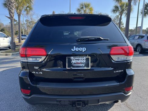Used 2019 Jeep Grand Cherokee Laredo image 9