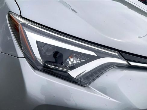 Used 2016 Toyota RAV4 Limited AWD/4WD image 51