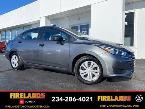 Used 2024 Nissan Versa S image 1