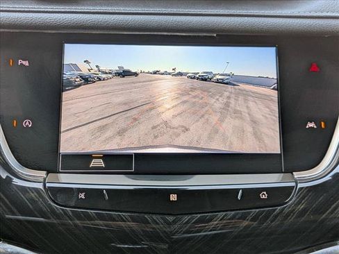 Used 2021 Cadillac XT6 Premium Luxury FWD image 14