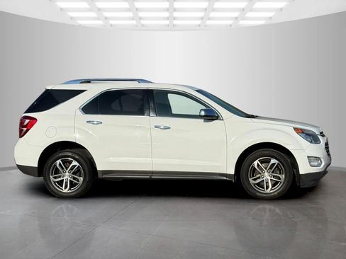 Used 2017 Chevrolet Equinox Premier w/ Enhanced Convenience Package image 3