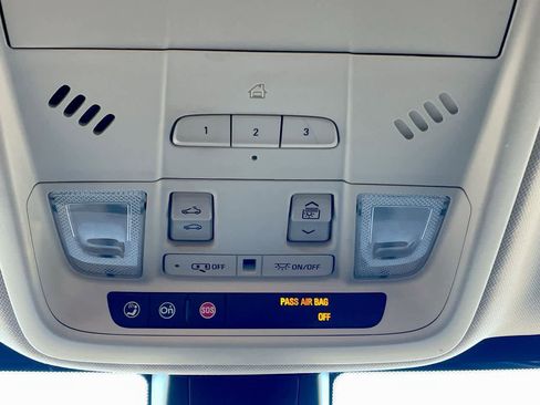 Used 2019 Cadillac XT5 Premium Luxury w/ LPO, Black Ice Package image 32