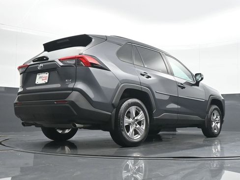 Used 2022 Toyota RAV4 XLE w/ Convenience Package image 21