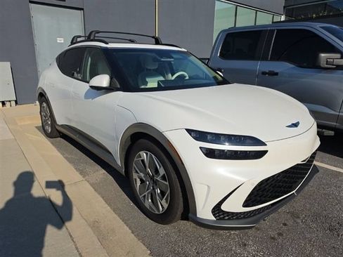 Used 2025 Genesis GV60 RWD image 2