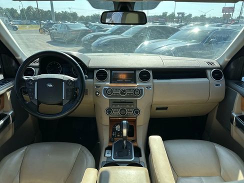 Used 2011 Land Rover LR4 HSE LUX image 12