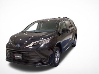 Used 2022 Toyota Sienna LE 360° Tour