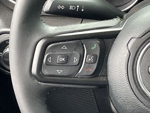 Used 2023 Jeep Gladiator Sport image 13