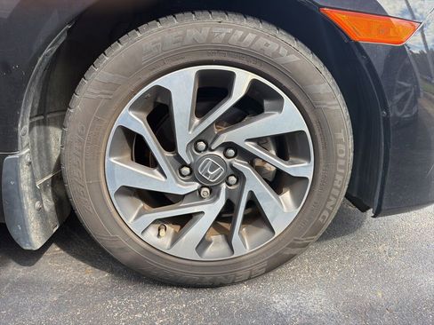 Used 2016 Honda Civic EX image 11