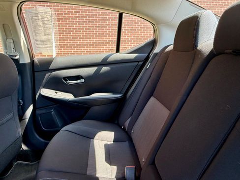 Used 2021 Nissan Sentra SV FWD image 30