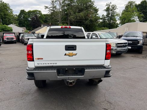 Used 2019 Chevrolet Silverado 2500 W/T AWD/4WD image 4