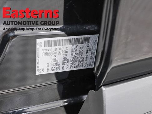Used 2024 Nissan Rogue S AWD/4WD image 36