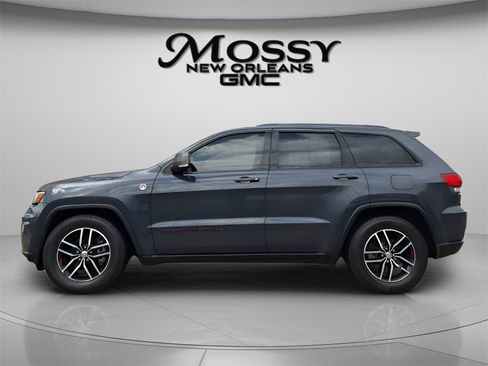 Used 2017 Jeep Grand Cherokee Trailhawk image 8