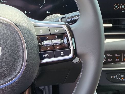 New 2026 Kia Carnival SX FWD image 33