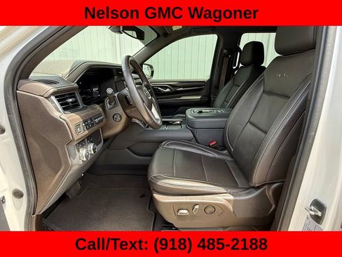 Used 2022 GMC Yukon Denali AWD/4WD image 9
