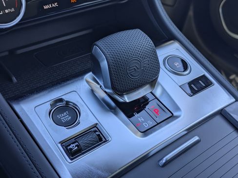 New 2026 Jaguar F-PACE SVR 575 Edition image 16