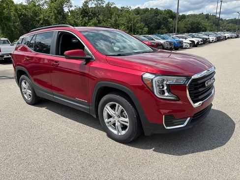 Used 2023 GMC Terrain SLE w/ Driver Convenience Package AWD/4WD image 7