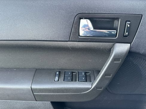 Used 2008 Ford Focus SES image 11