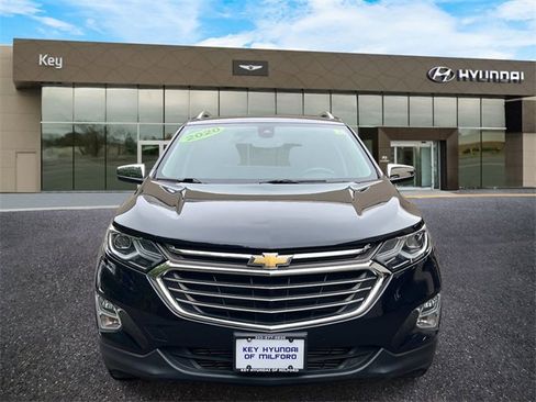 Used 2020 Chevrolet Equinox Premier image 2