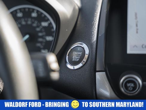 Used 2020 Ford EcoSport SE w/ SE Convenience Package image 26
