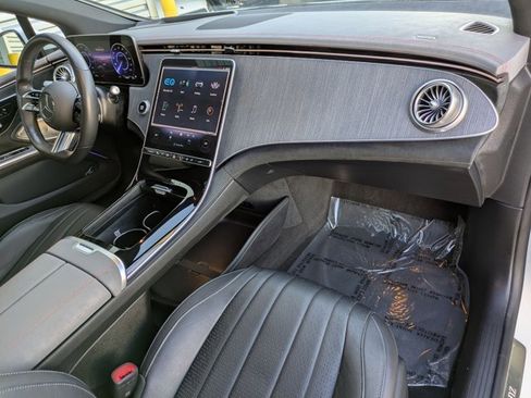Certified 2022 Mercedes-Benz EQS 450+ Sedan image 25