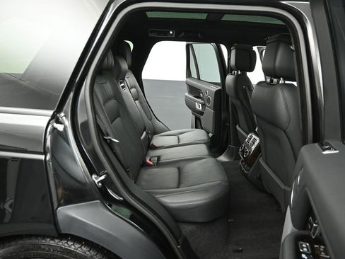 Used 2022 Land Rover Range Rover P525 Westminster Edition image 26