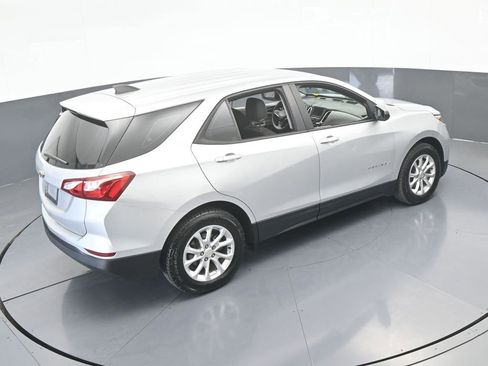 Used 2020 Chevrolet Equinox LS image 47