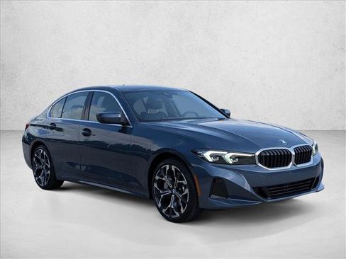 Used 2025 BMW 330i Sedan RWD image 3