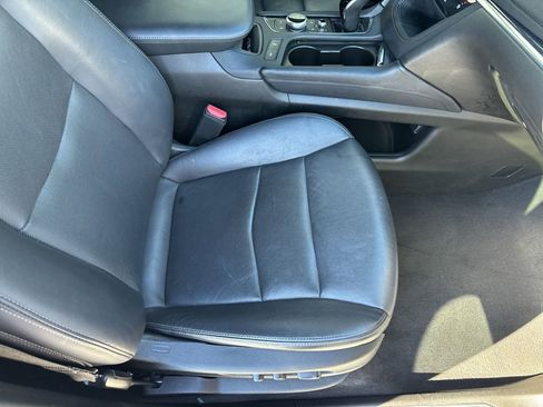 Used 2024 Cadillac XT5 Premium Luxury image 17