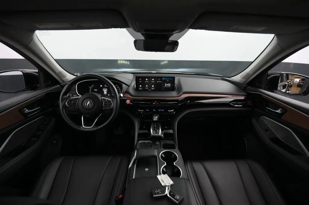 Used 2022 Acura MDX SH-AWD image 32