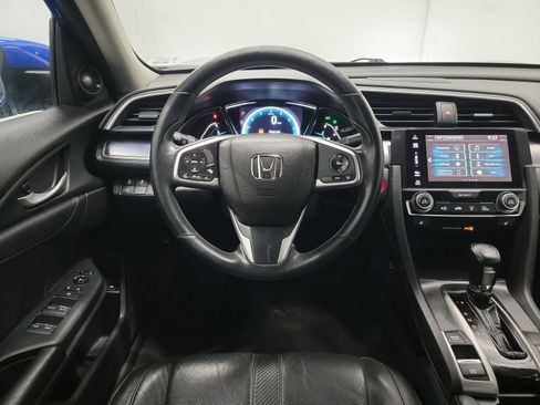 Used 2016 Honda Civic Touring image 16