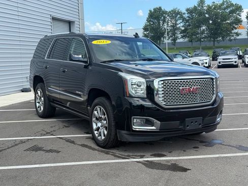 Used 2015 GMC Yukon Denali w/ Premium Package RWD image 6