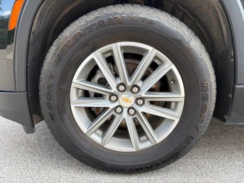 Certified 2023 Chevrolet Traverse LT AWD/4WD image 9