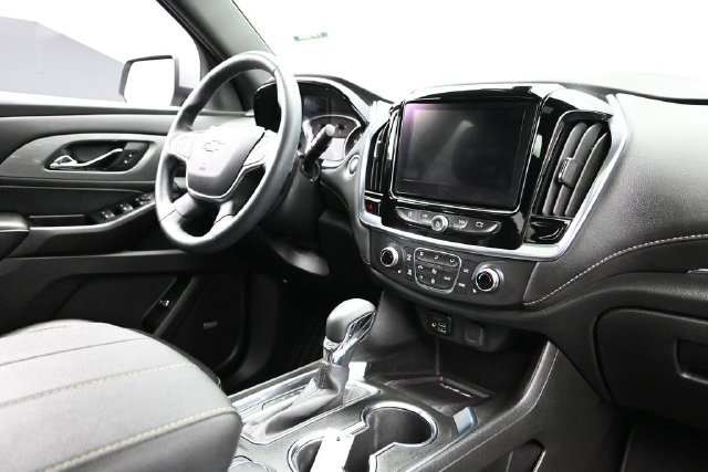 Used 2023 Chevrolet Traverse LT w/ LT Premium Package AWD/4WD image 15