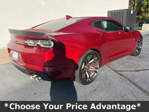Used 2021 Chevrolet Camaro SS image 3